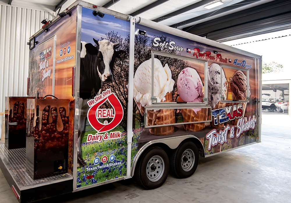 Universal_Sign_and_Graphics_Project_Gallery_01_Texas Twist & Shakes Truck Wrap Montgomery TX