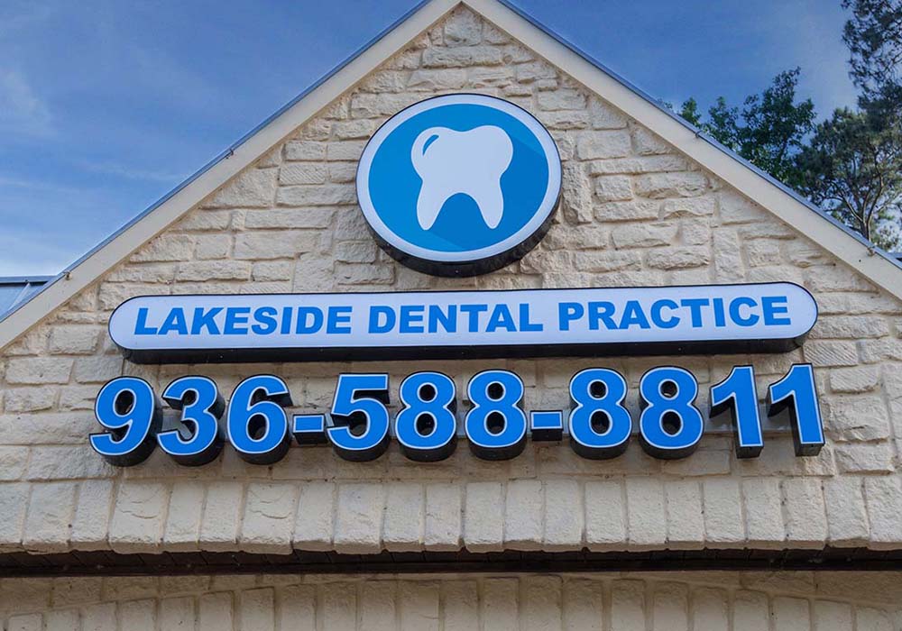 Universal_Sign_and_Graphics_Project_Gallery_02_Lakeside Dental Channel Letter Dimensional Signage