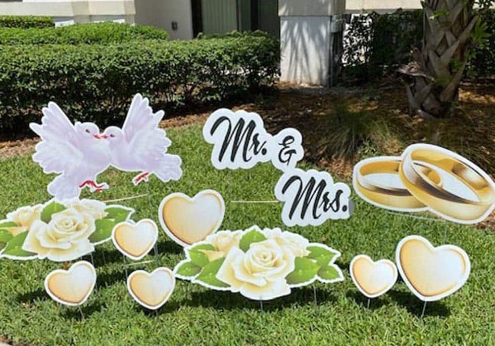 Universal_Sign_and_Graphics_Project_Gallery_05_Yard Sign Celebrating Wedding Day Graphics Montgomery TX