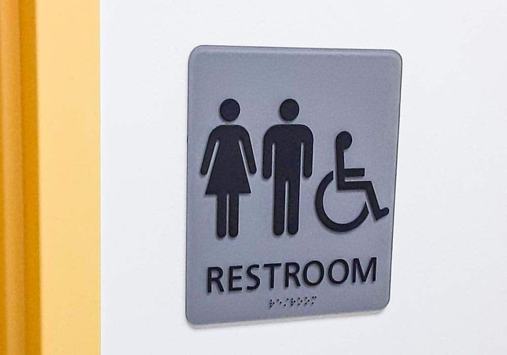 Universal_Sign_and_Graphics_Project_Gallery_Master_1000x700_0095_ADA _ RESTROOM - HANDICAP SIGN
