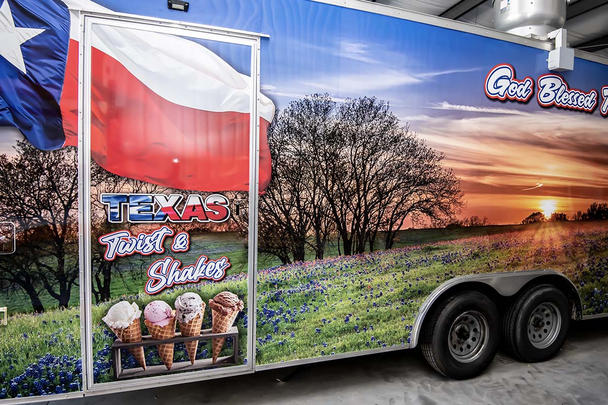 Universal_Sign_and_Graphics_Sign_Gallery_Vehicle_Wraps_Graphics_0002_Vehicle Wraps - Trailer