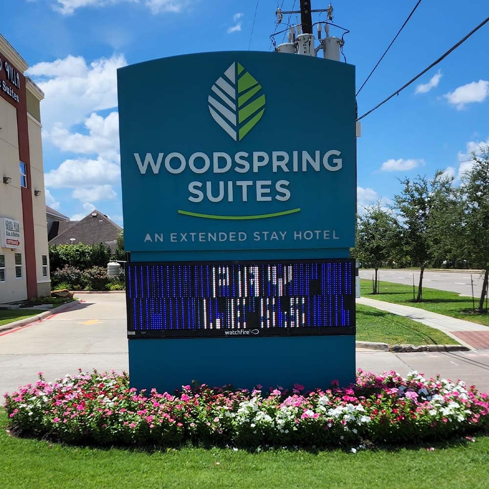 Woodspring Suites Hotel Signage
