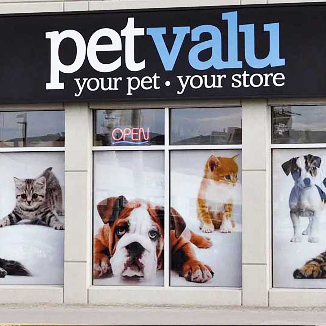 Frontstore design for a pet shop